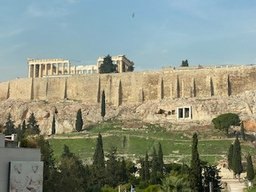 Classical Greece — monasteries in the sky (and a lot of cats) — photo 5