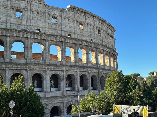 Italy, twice — 44 seats in six days — photo 3